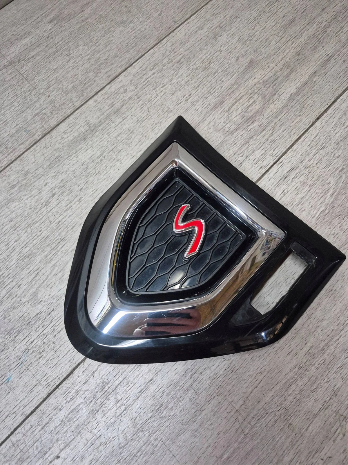 Mini F60 Lokasuojan Leikkaus Vasen Etu