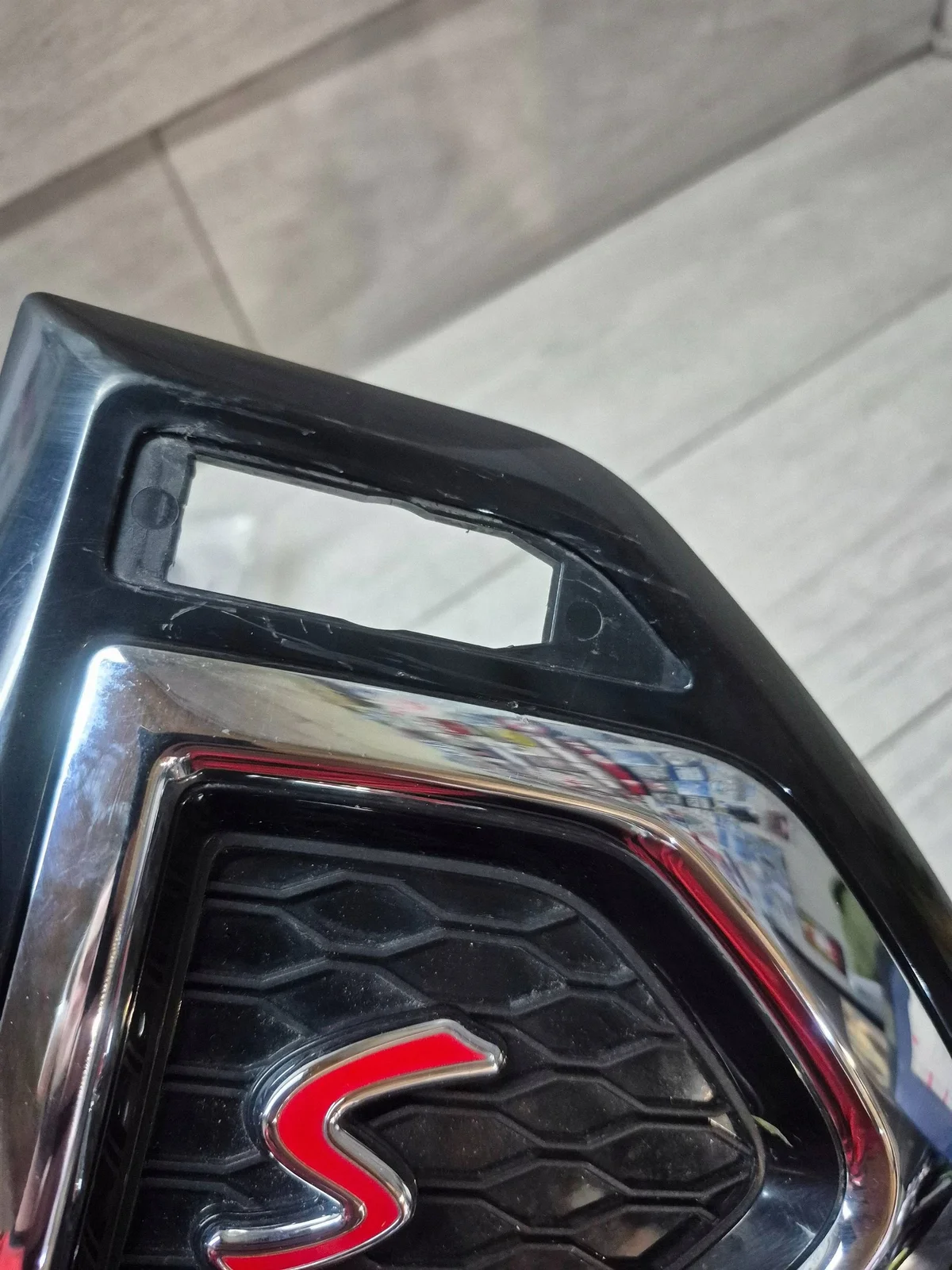 Mini F60 Lokasuojan Leikkaus Vasen Etu image 3