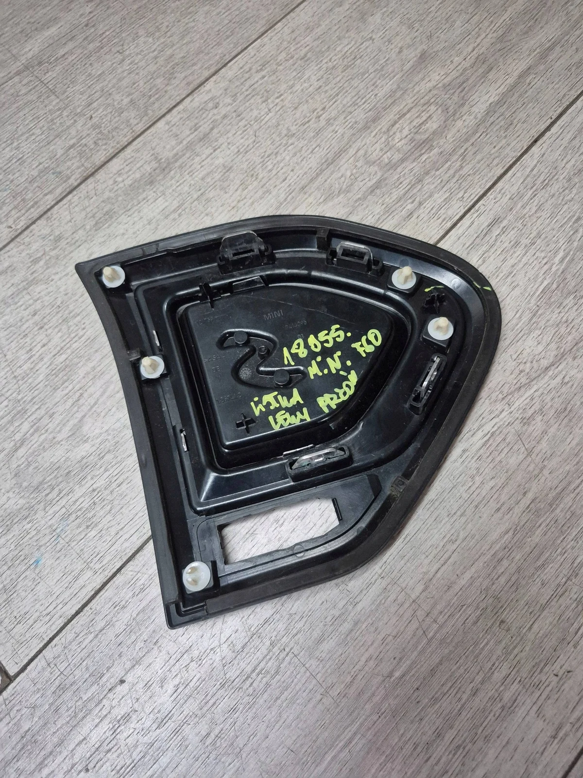 Mini F60 Lokasuojan Leikkaus Vasen Etu image 5