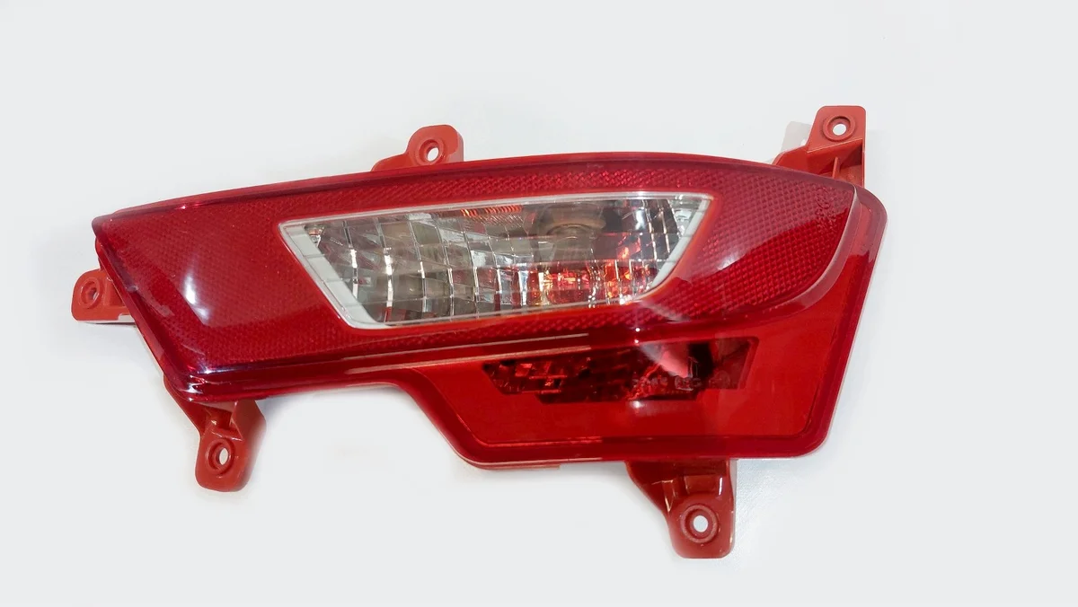 Feu antibrouillard arrière gauche Hyundai Bayon 92405-Q0500