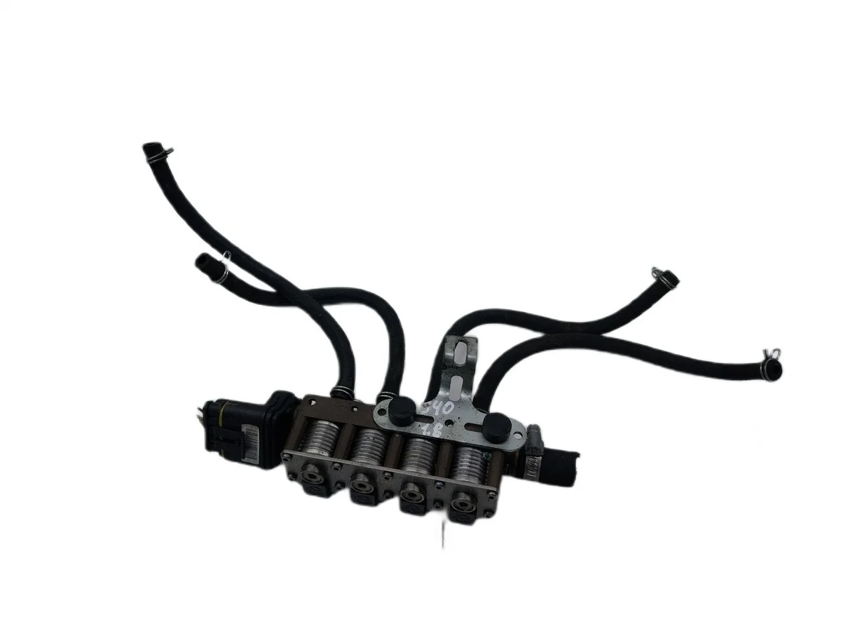 Volvo S40 1.8 16V Einspritzleiste Gas 10R-054147 image 3