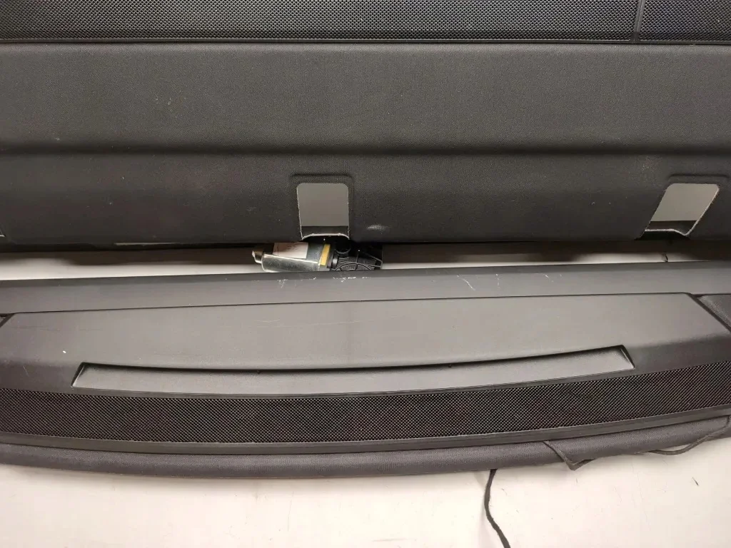 Trunk Cover Mercedes E W212 A2128101620 image 3