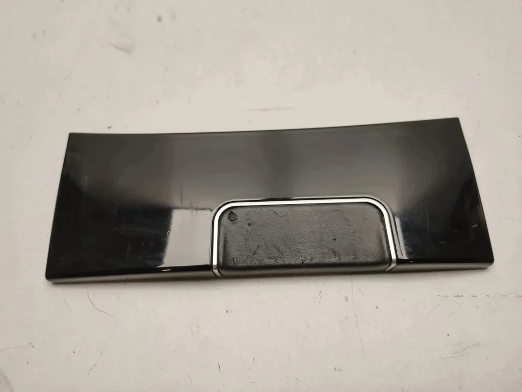 Cendrier MERCEDES-BENZ E (W212) A2128100429