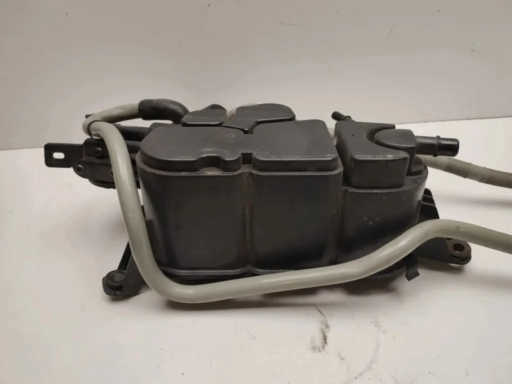 Vakuum pump Porsche Macan 8K02018010 image 3