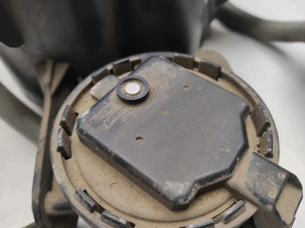 Vakuum pump Porsche Macan 8K02018010 image 4