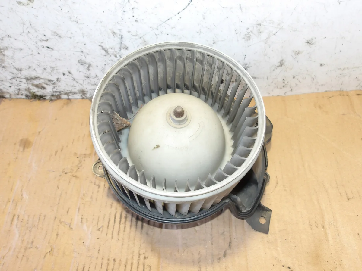 Fiat Doblo II Gebläse 18173010 image 6