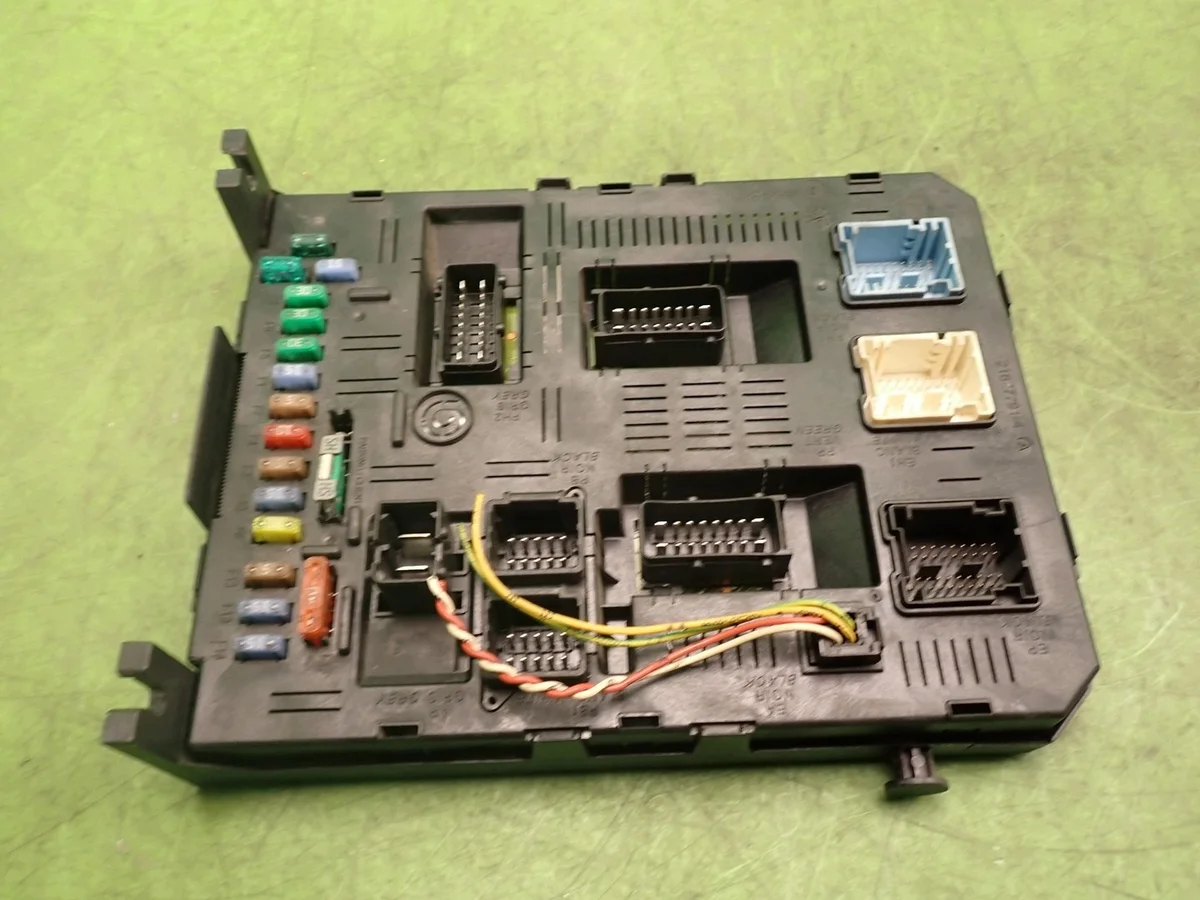 Steuermodul BSI Citroen C5 II 9658158480 image 4
