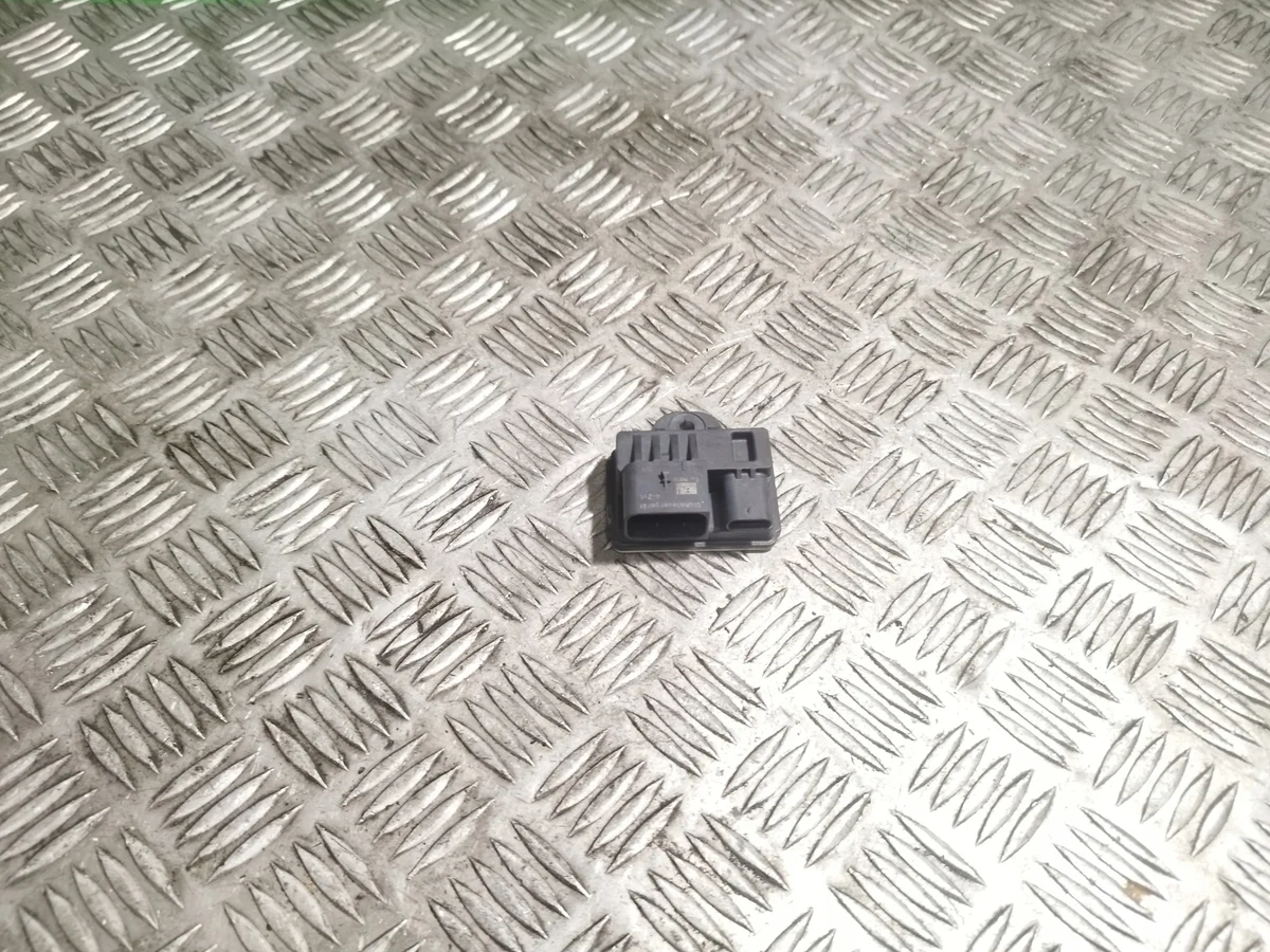 Hehkutulpan rele BMW F30 2,0D
