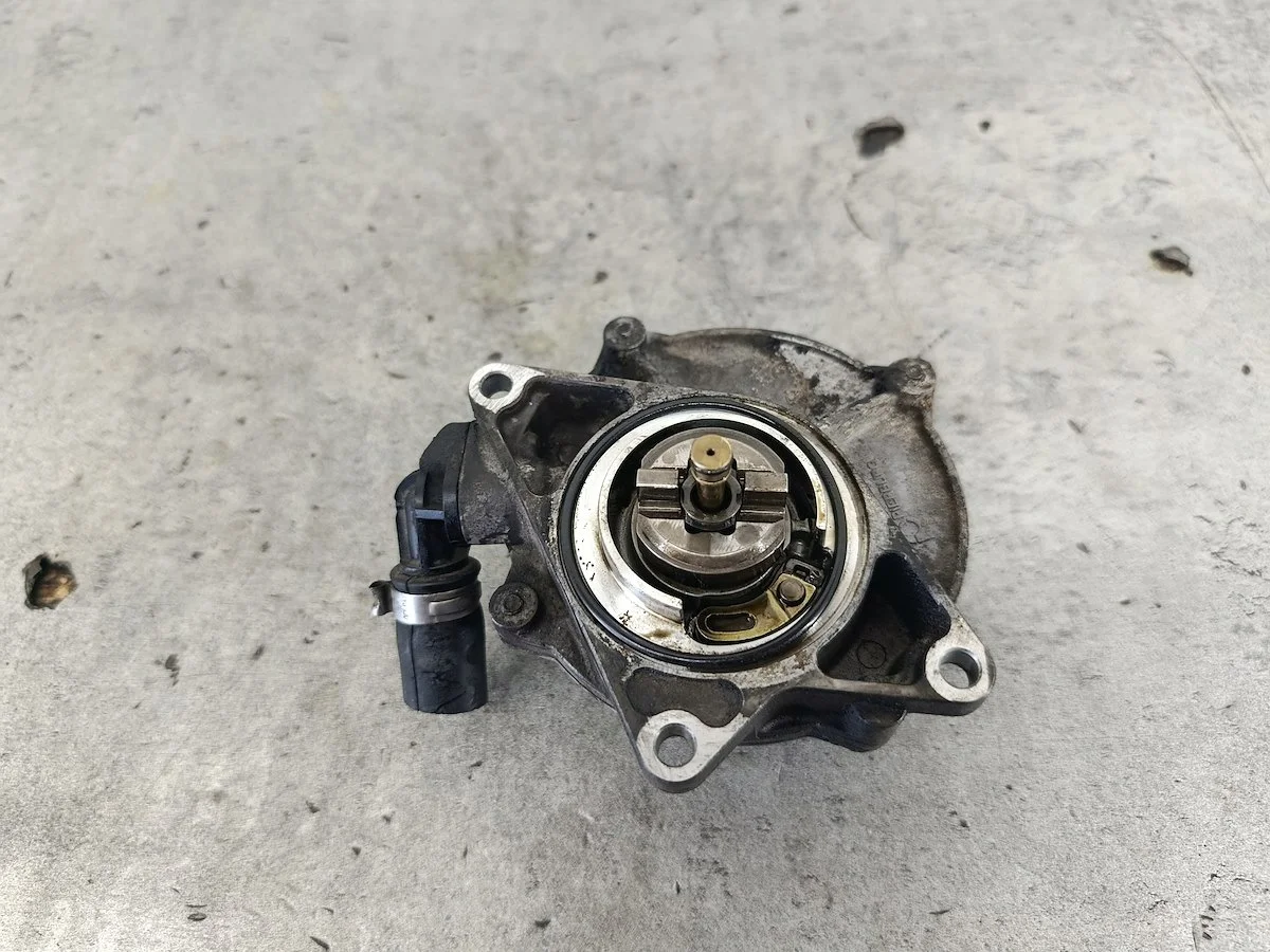 Pompe à vide Pierburg Skoda Superb 2.5 TDI