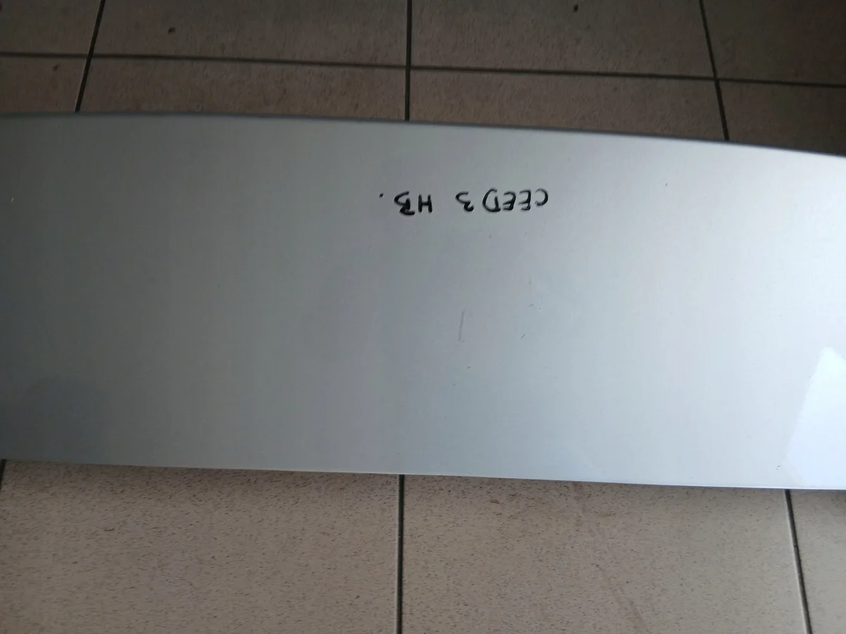 Spoiler für KIA CEED III 2018-24 HB image 4