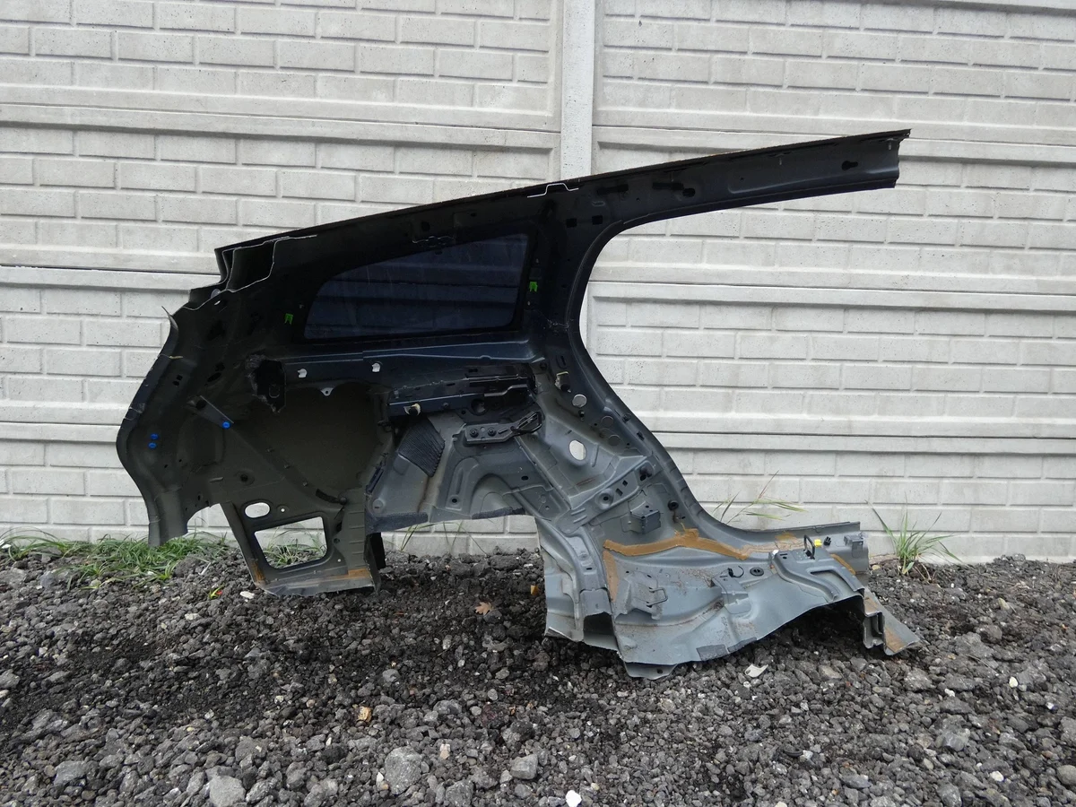 Volvo V60 II Kotflügel links hinten gebraucht image 3