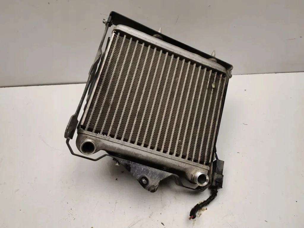 Radiatore Olio Mercedes E W211 A2115000400