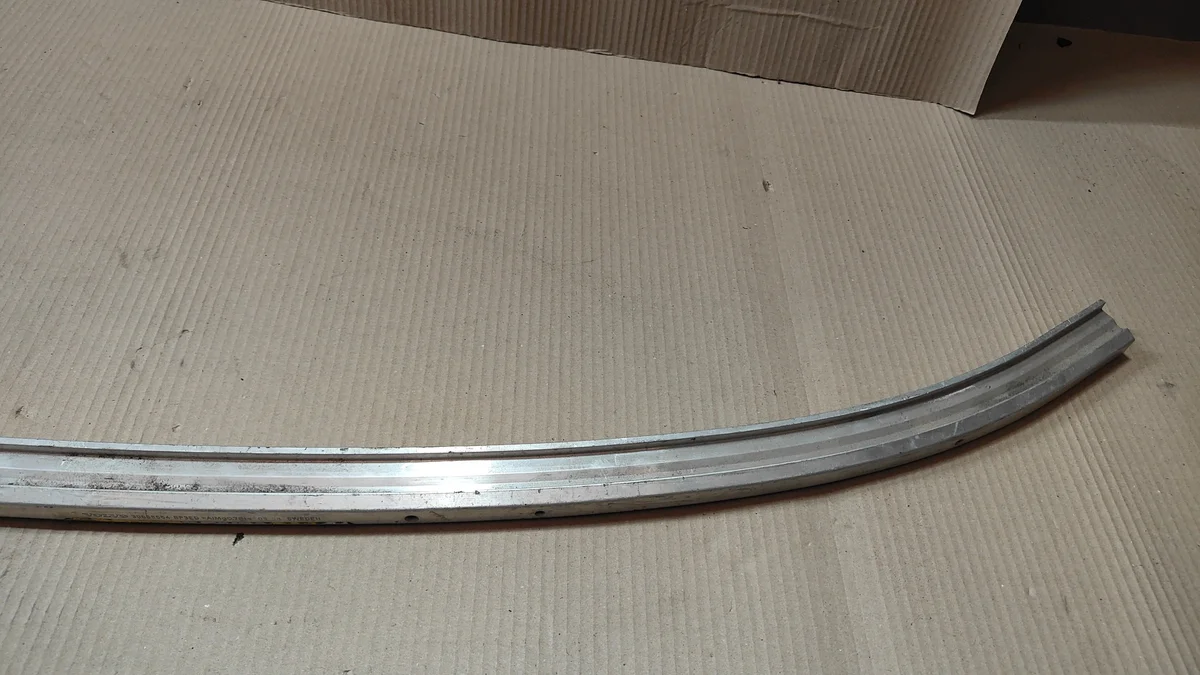 Volvo S80 V70 XC70 Stoßfängerverstärkung vorne image 3