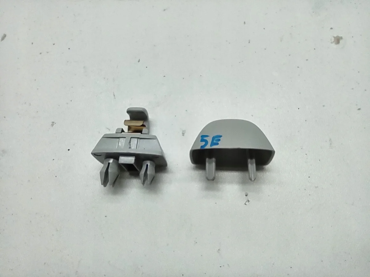 Haak zonneklep Skoda Octavia Superb III 4G0857563