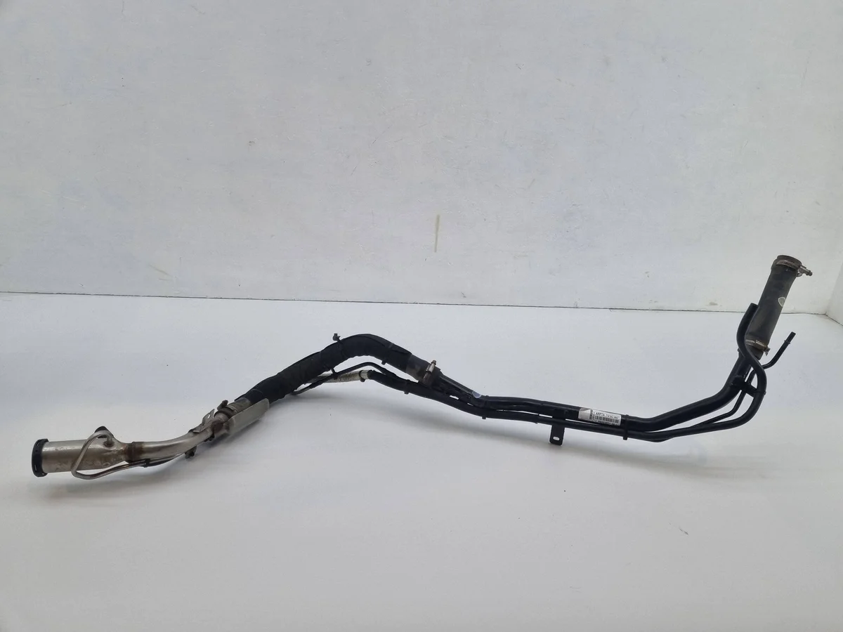 Tubo Combustible Ford Bronco MB3G9034AG Usado