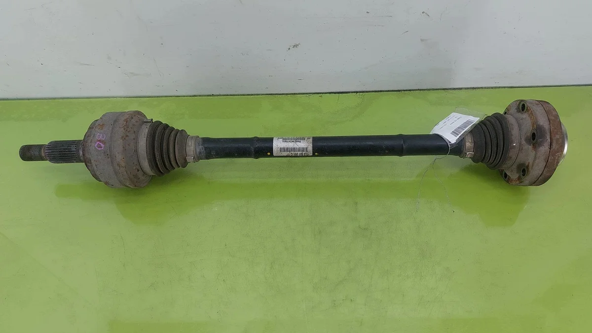 Eje trasero izquierdo VW Touareg I 7L