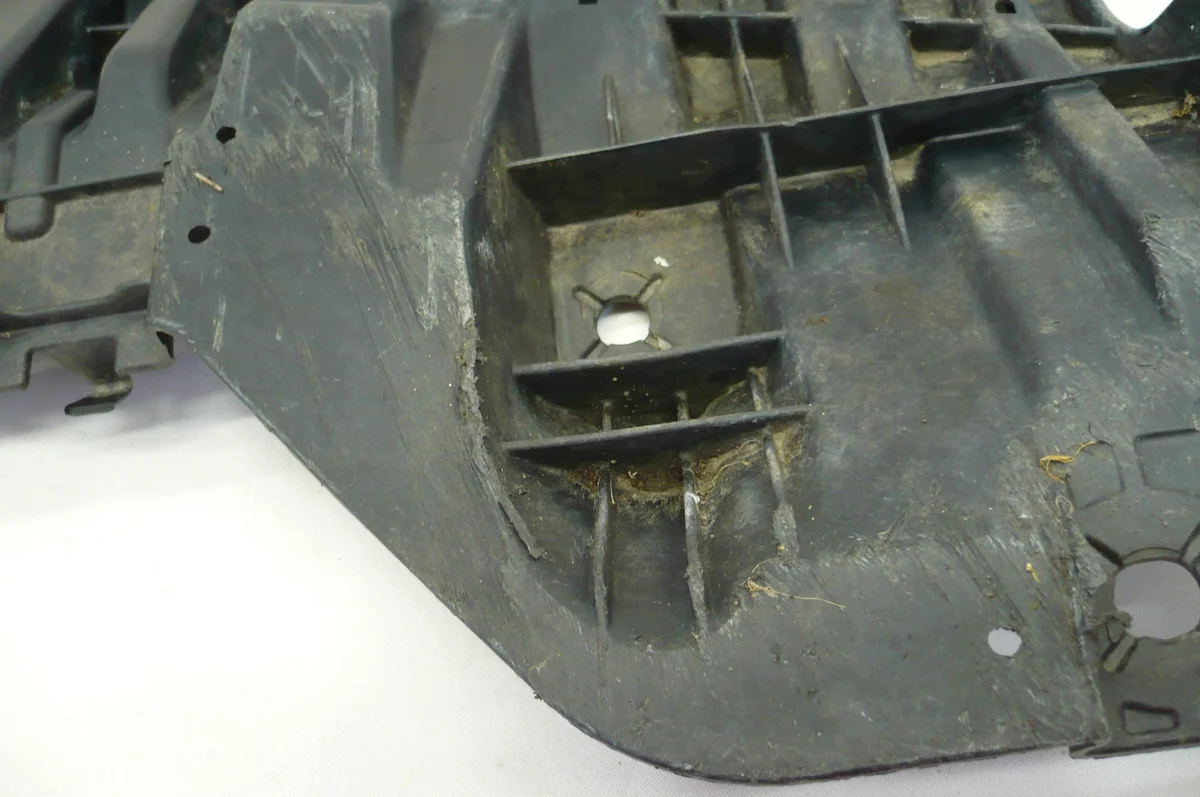 Toyota Auris II Unterfahrschutz vorne 52618-02040 image 6