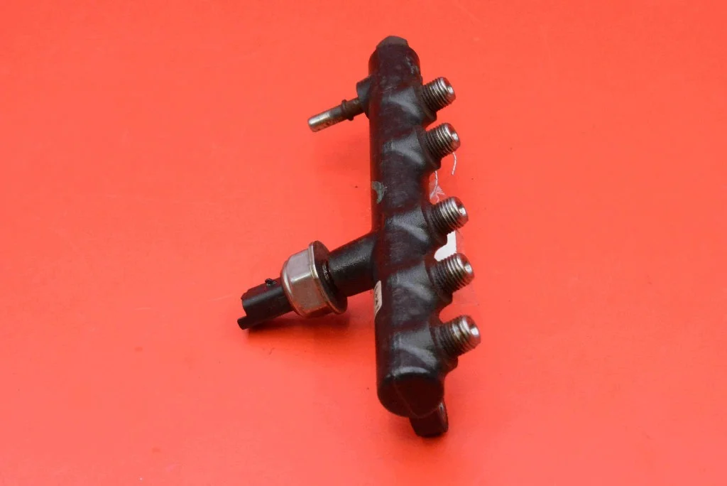 Einspritzleiste Ford Mondeo MK5 2.0 TDCI 9674300080 image 4
