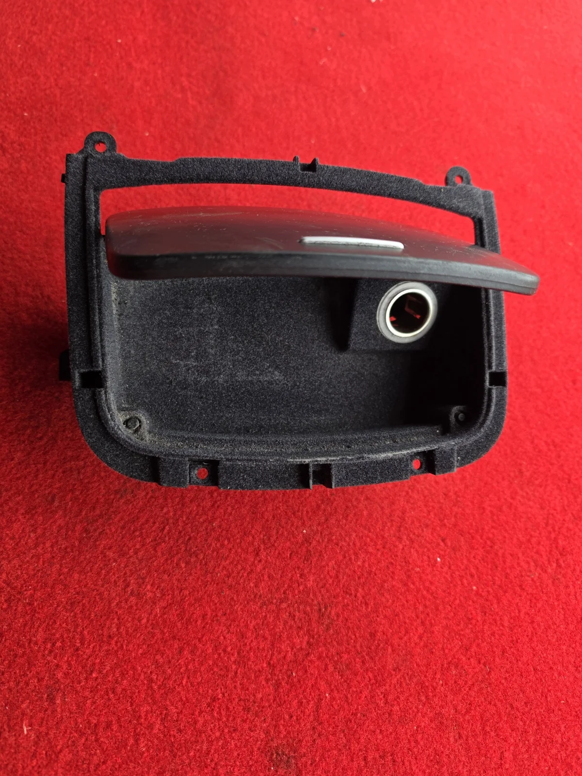 Aschenbecher Renault Laguna III 3 gebraucht image 3