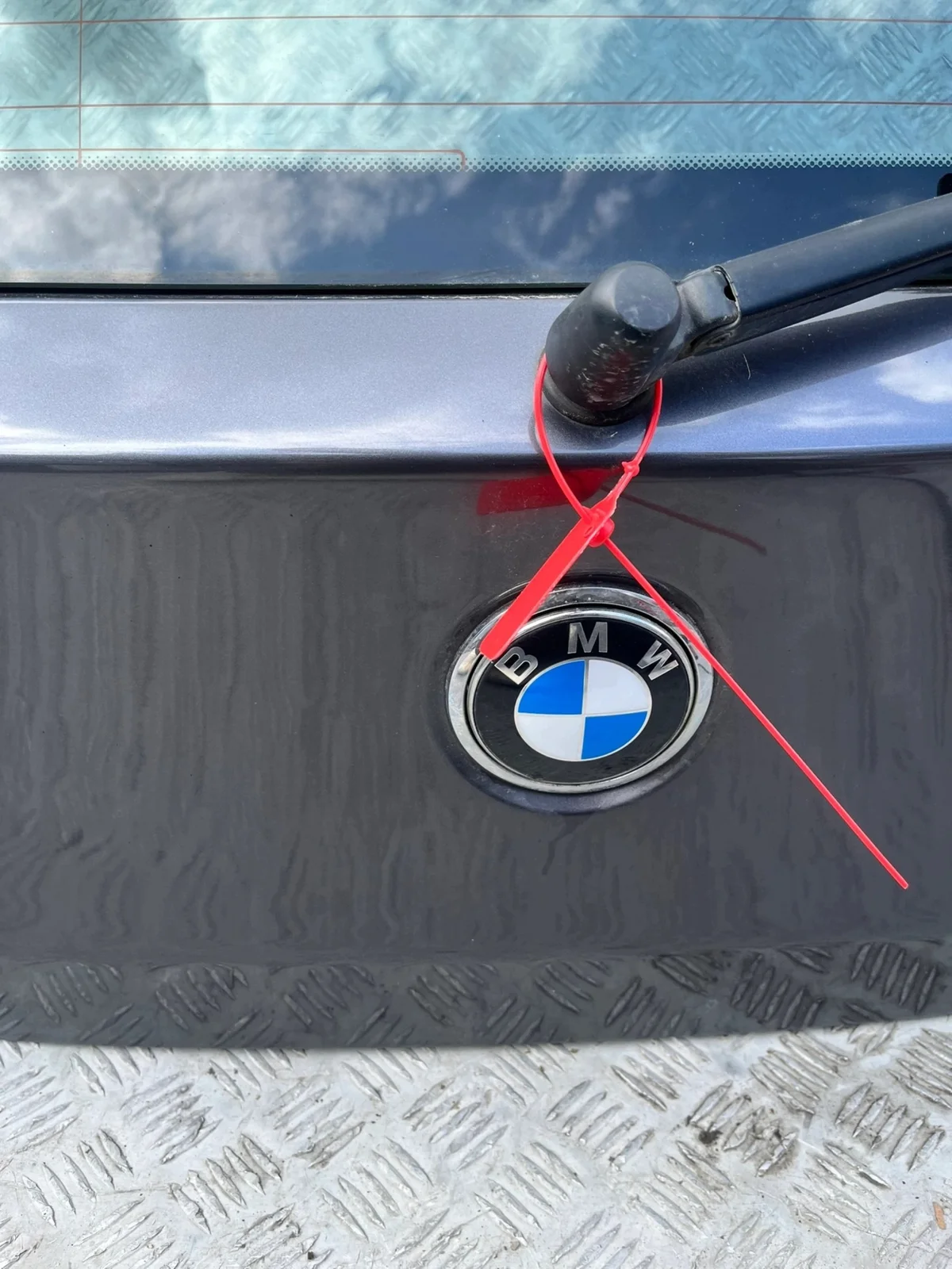 Heckklappe komplett BMW 1 E87 E81 gebraucht image 3
