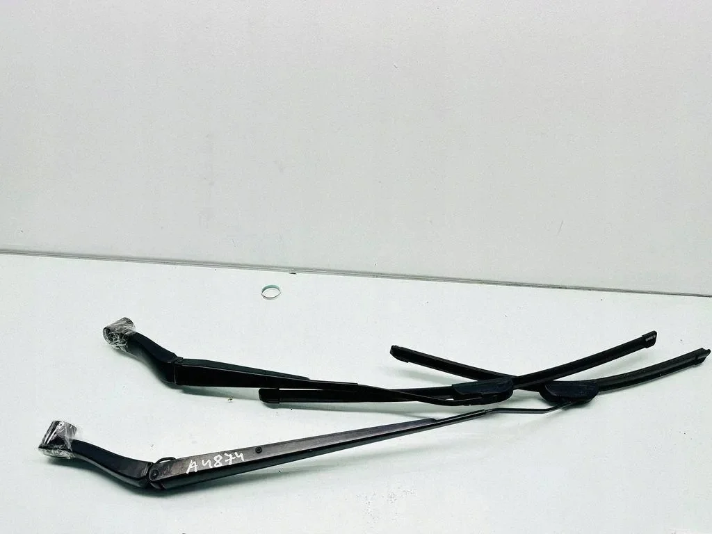 Brazo limpiaparabrisas Opel Insignia A AM87