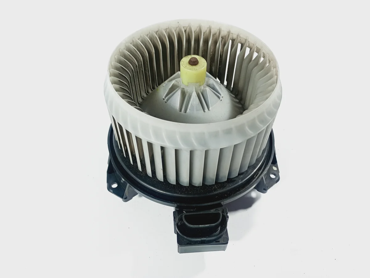 Suzuki Swift III Blower Motor Fan Used