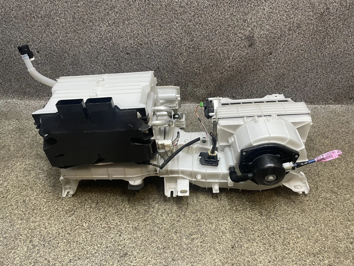 Gebläsemischer Suzuki Grand Vitara II 2.0B image 5