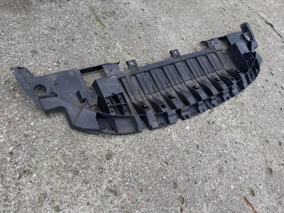 Renault Megane 3 14- Placa Frontal Usada
