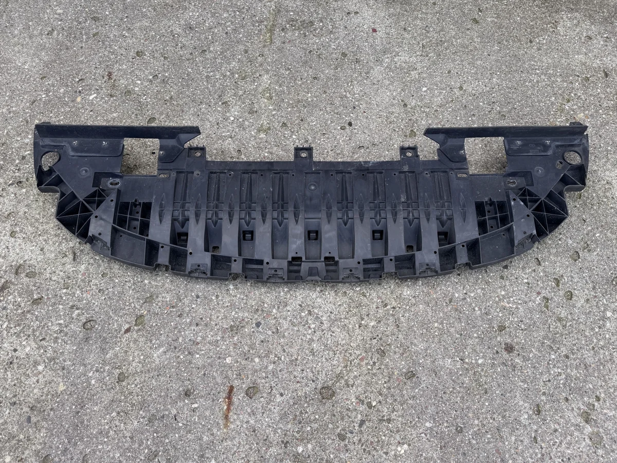 Renault Megane 3 III Unterstoßstangenabdeckung vorne image 4