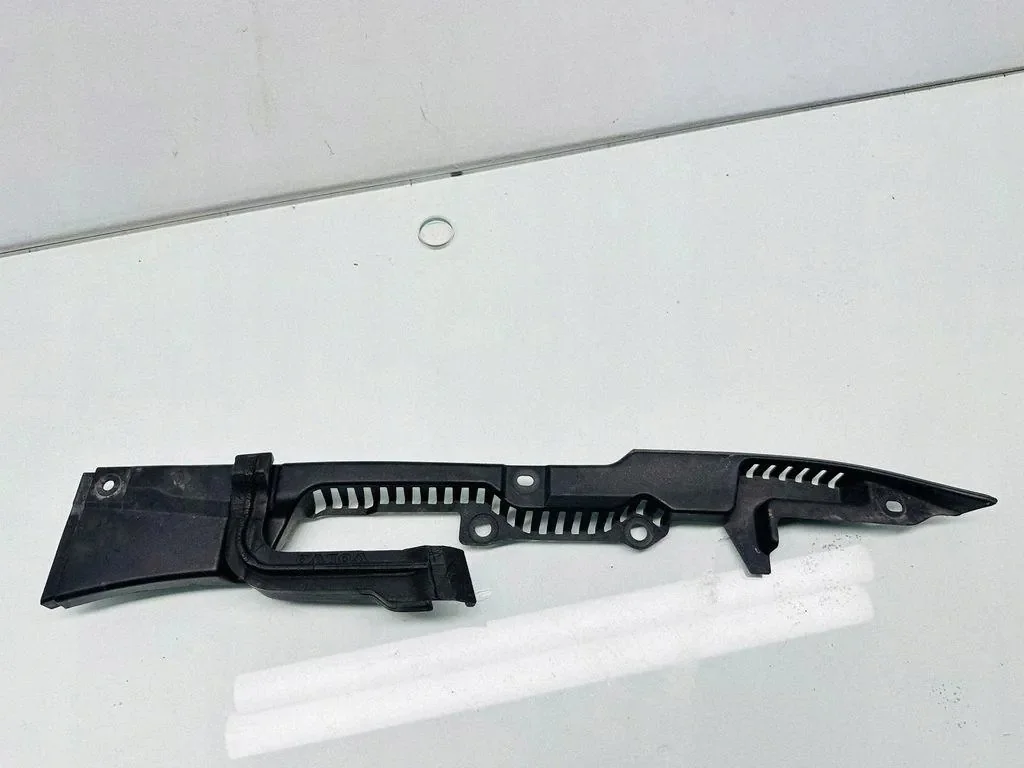 Fender End Cap Volvo V90 II 31386871