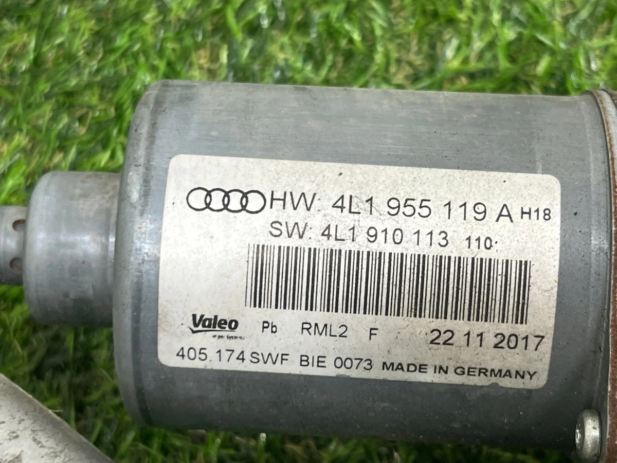 Mécanisme d'essuie-glace Audi 4L1955119A usagé image 3