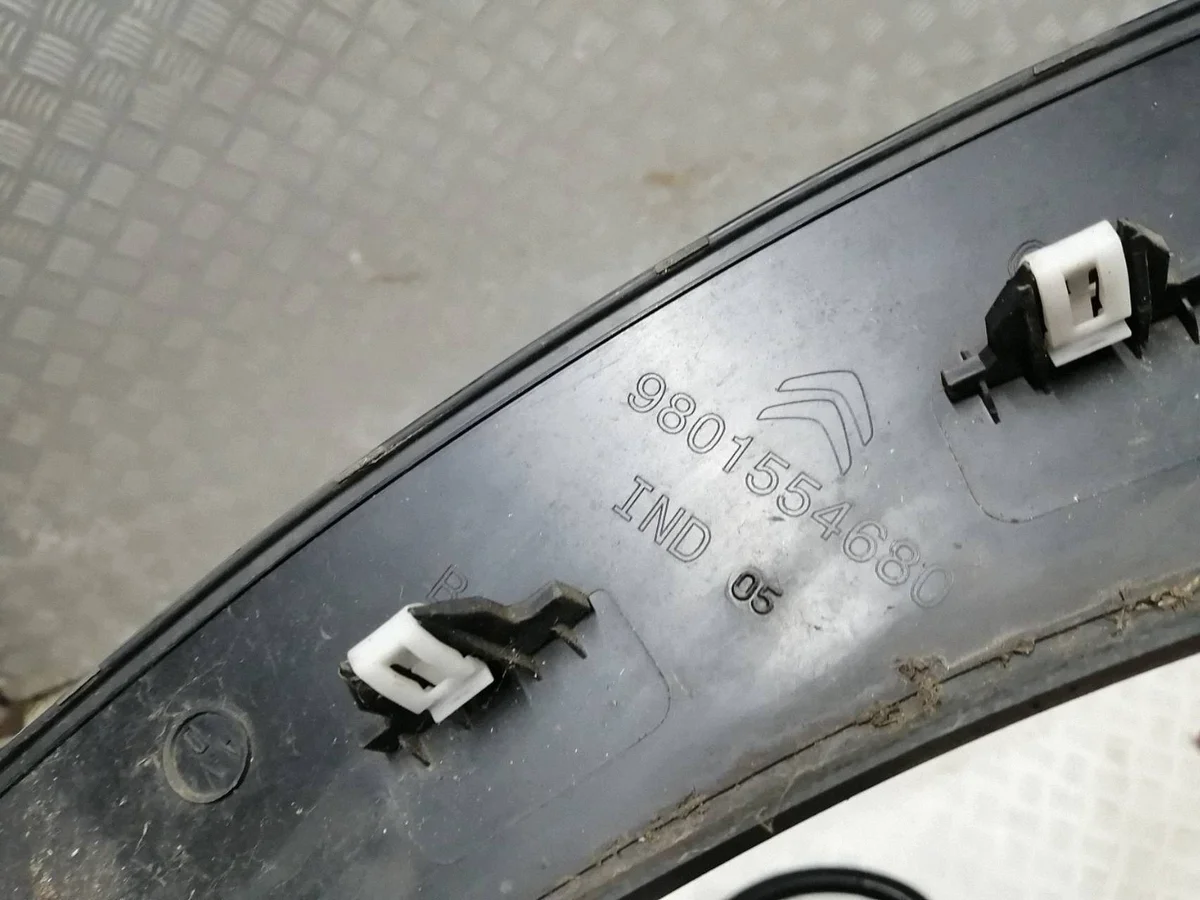Radlaufverkleidung vorne rechts C4 Cactus LIFT image 7