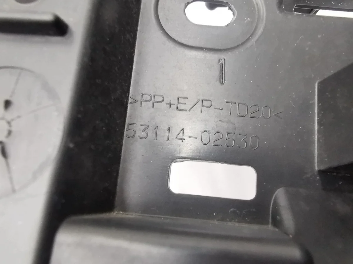 Förstärkning främre stötfångare Toyota Corolla E21 image 5
