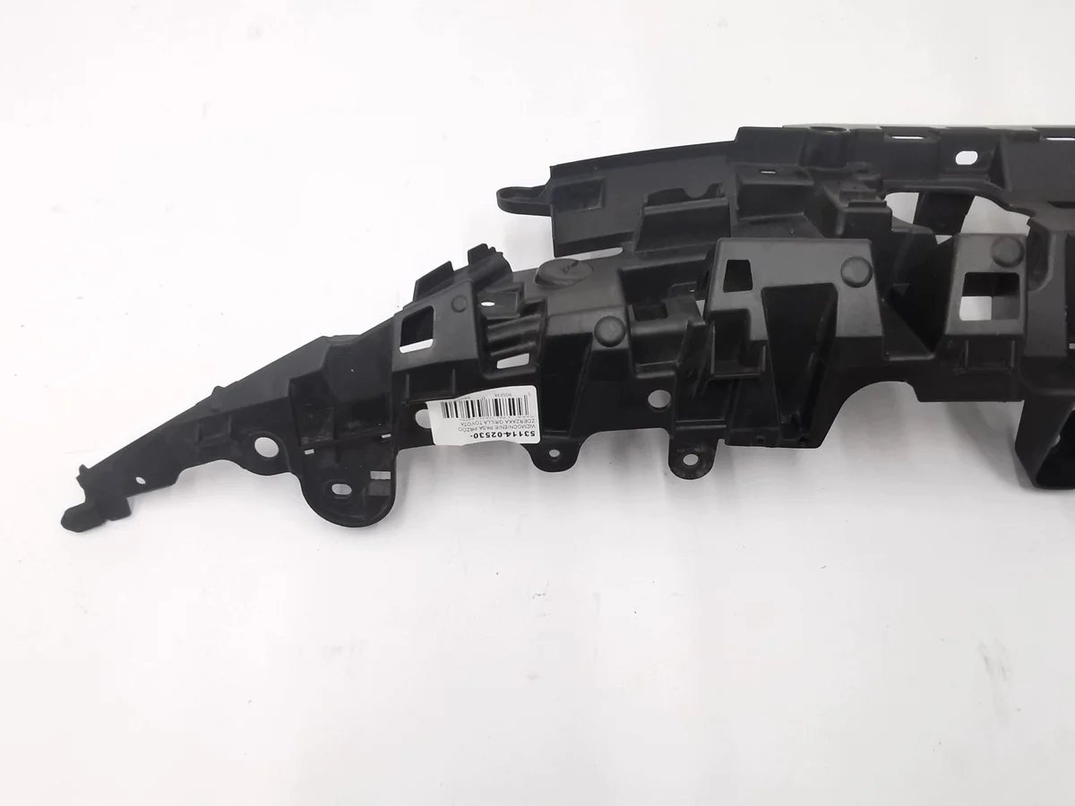 Förstärkning främre stötfångare Toyota Corolla E21 image 7