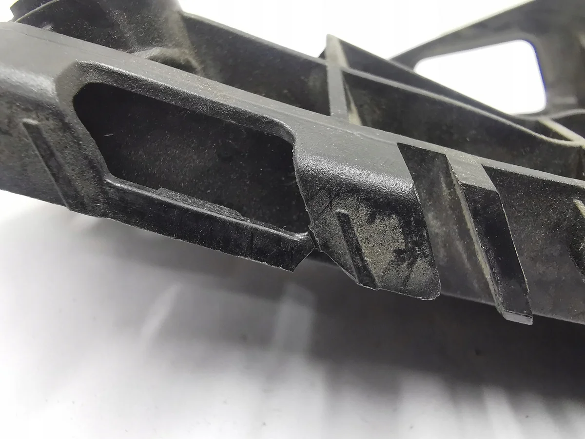 Support pare-chocs Toyota Auris II E18 Gauche image 9