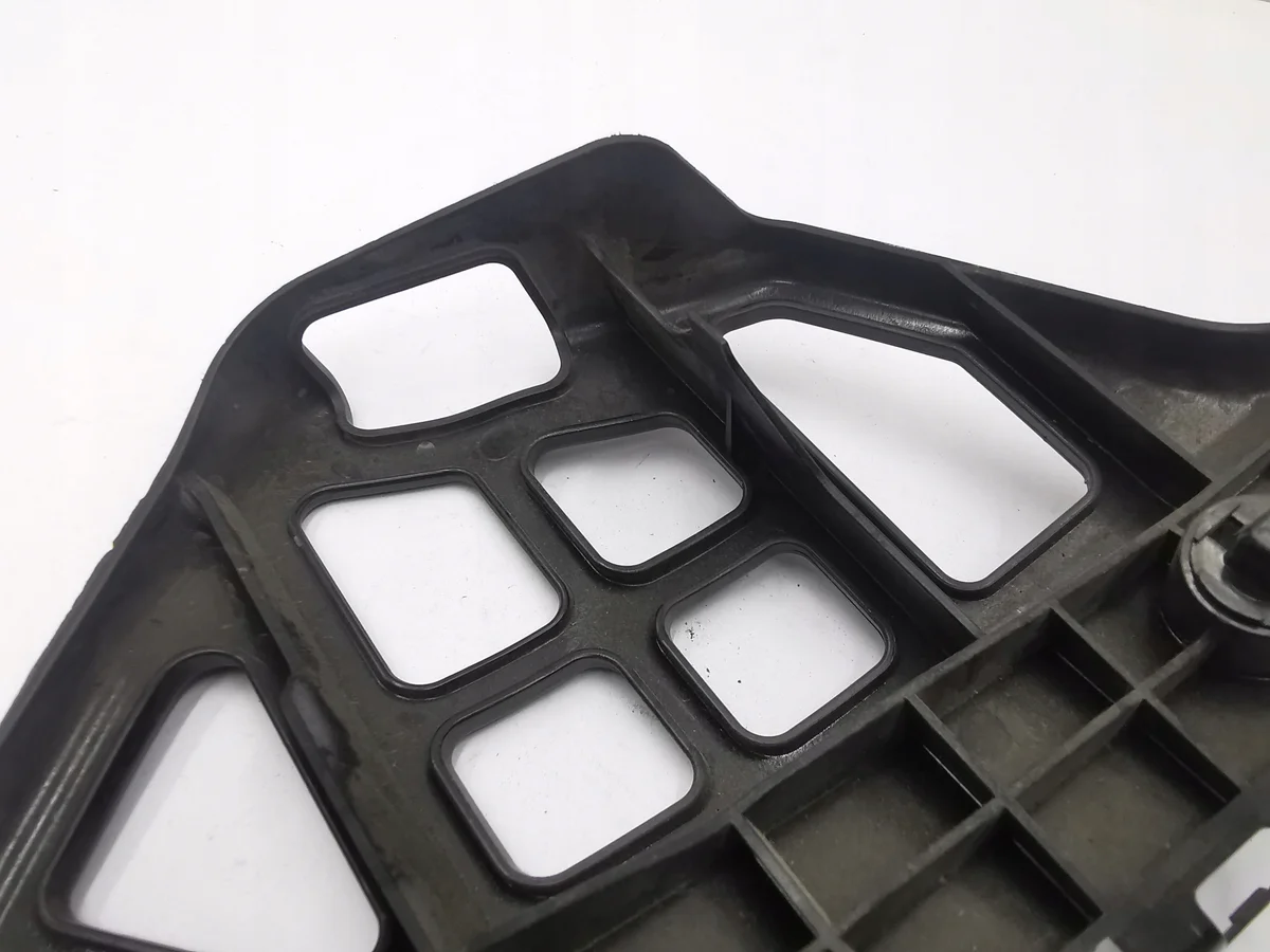 Support pare-chocs Toyota Auris II E18 Gauche image 10