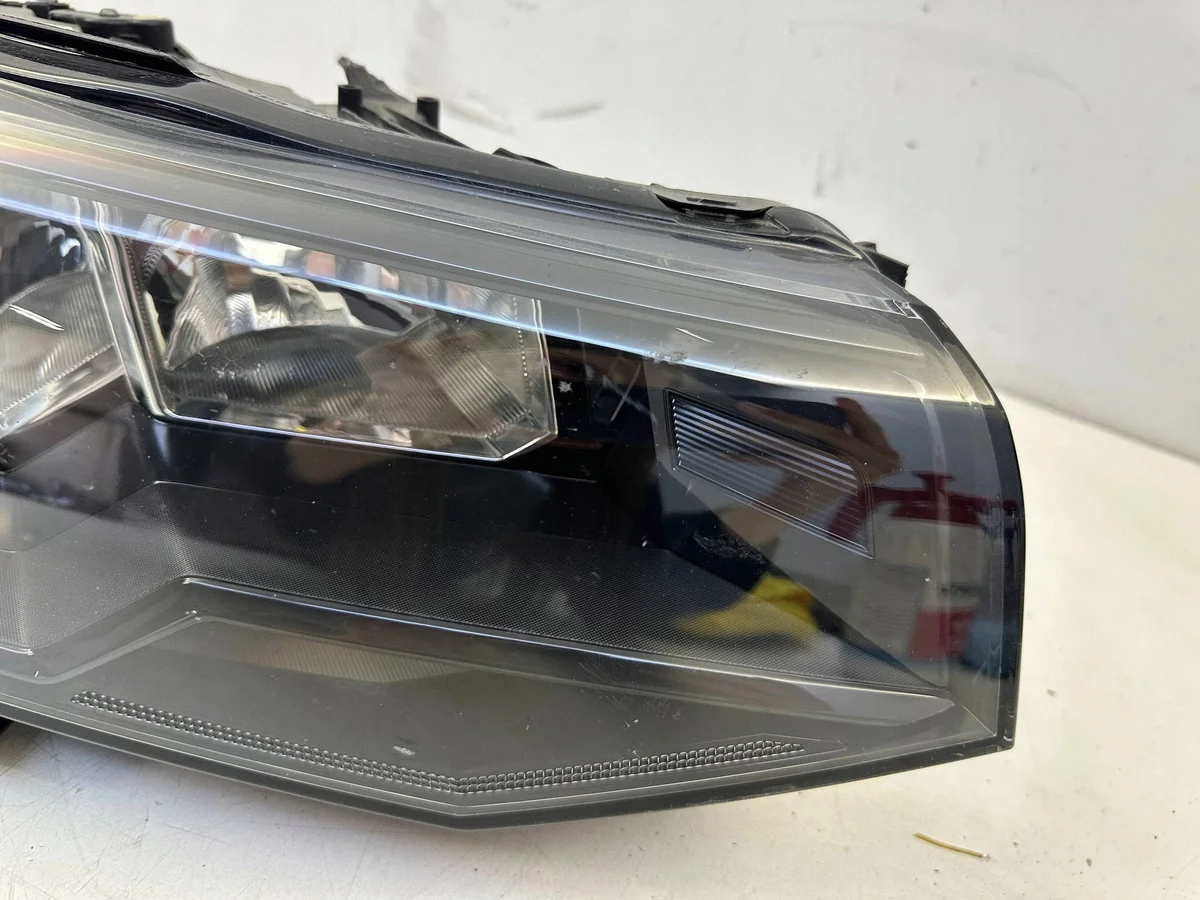 VW T-Cross Koplamp Rechts Gebruikt 2GM941006A image 5