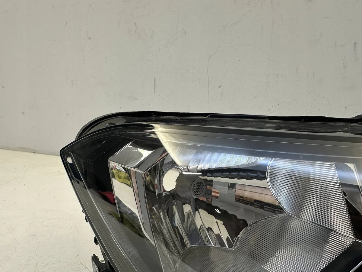 VW T-Cross Koplamp Rechts Gebruikt 2GM941006A image 8