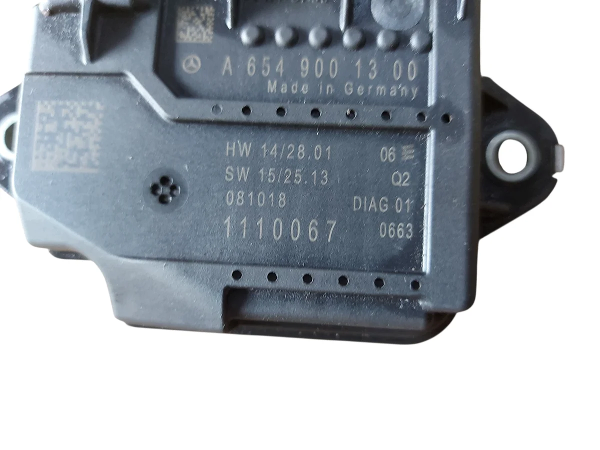 Relé Módulo Velas Mercedes A6549001300 Usado image 3