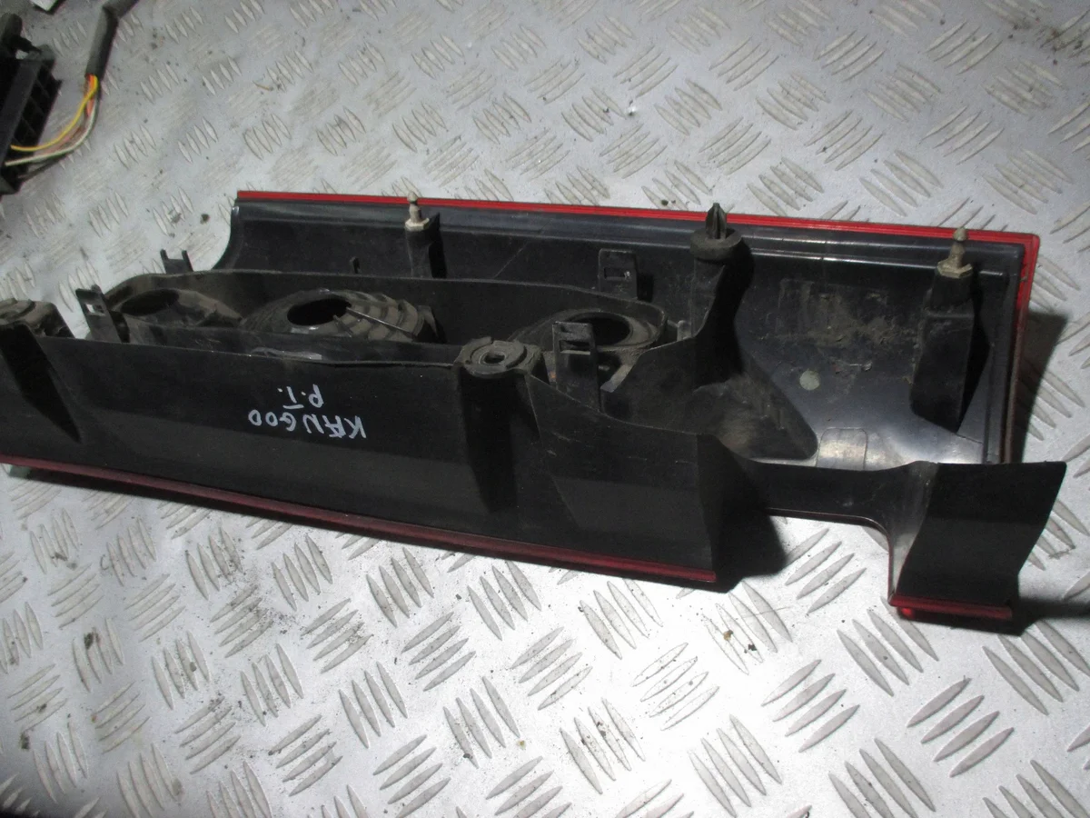 Takavalaisin oikea Renault Kangoo II AIC11790 image 3