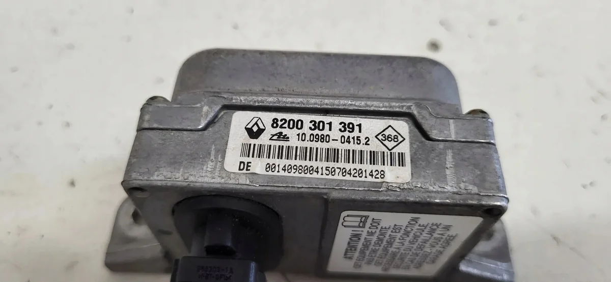 Sensore ESP Renault OE 10098514024 Usato image 3