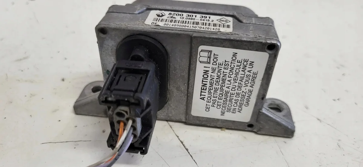 Sensore ESP Renault OE 10098514024 Usato image 4