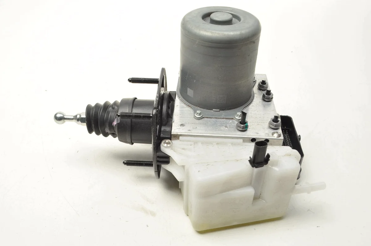 Servo MG 3 III 1.5 16V Hybrid+ 194KM image 4