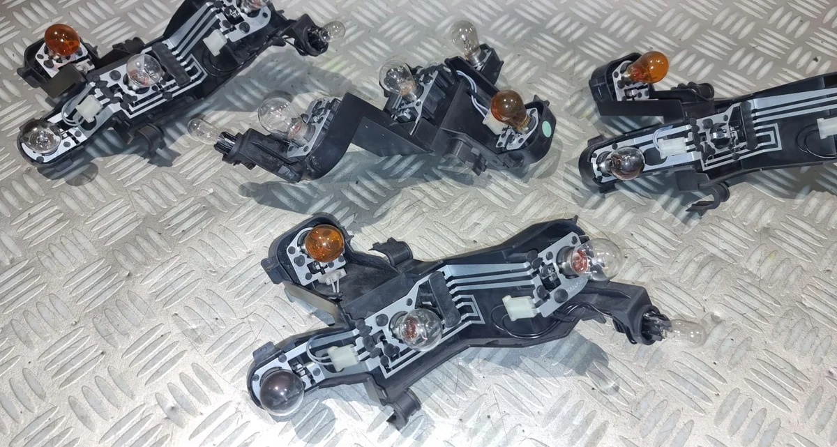 BMW 5 E60 Rückleuchten Einsatz Links Gebraucht image 3