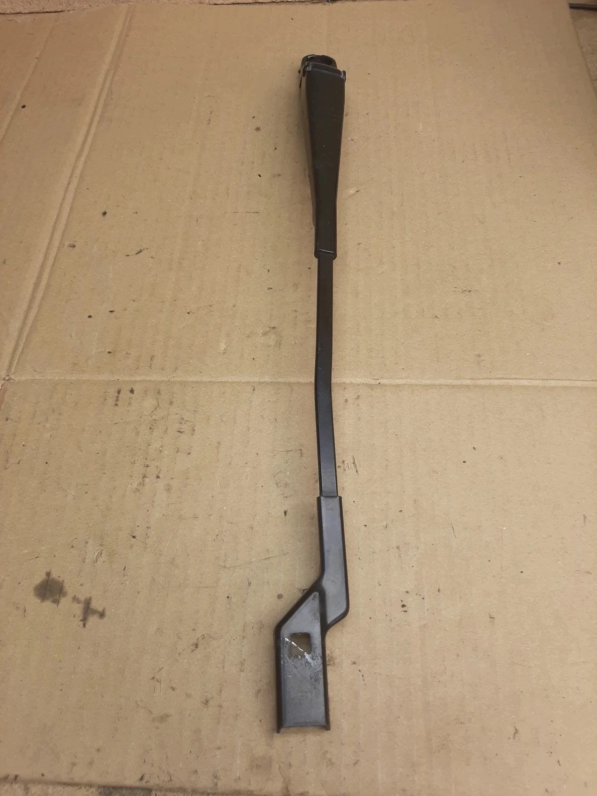Braço Limpador Esquerdo Skoda Fabia II 5J1955409B