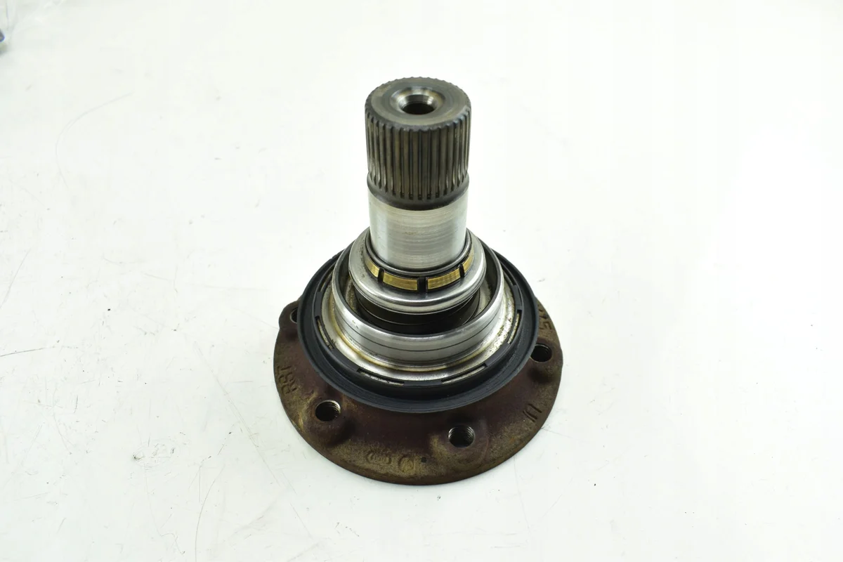 CV Joint Hub Gearbox VW Golf V Passat B6 02M355G