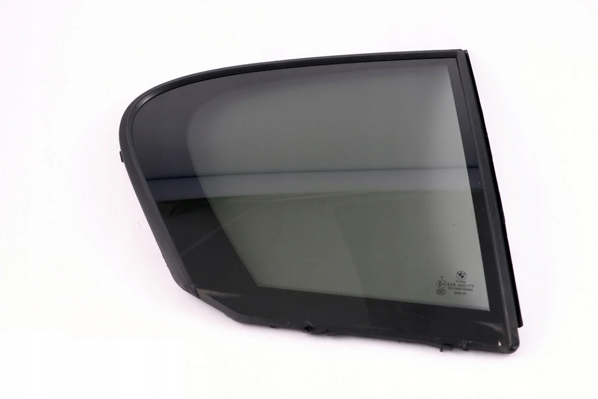 BMW F20 Oikea takaoven lasi AS3