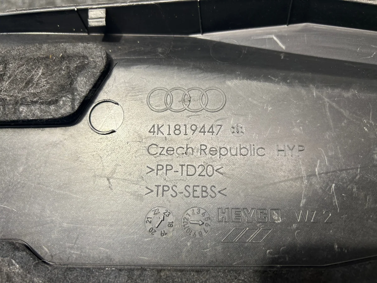 Cache sous pare-brise Audi A6 C8 4K1819447 image 5