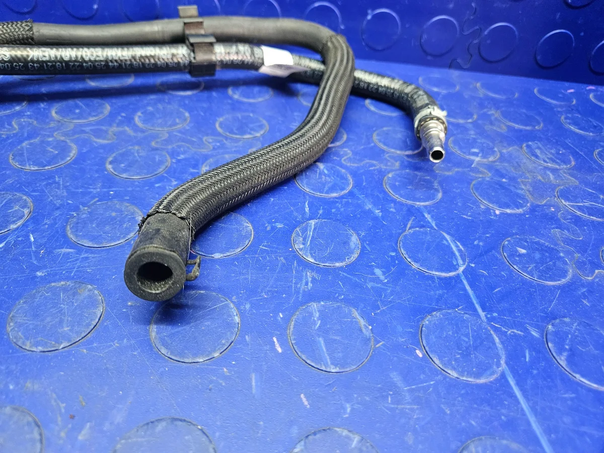 Audi A3 8Y Kraftstoffleitung 5WA133987C gebraucht image 5