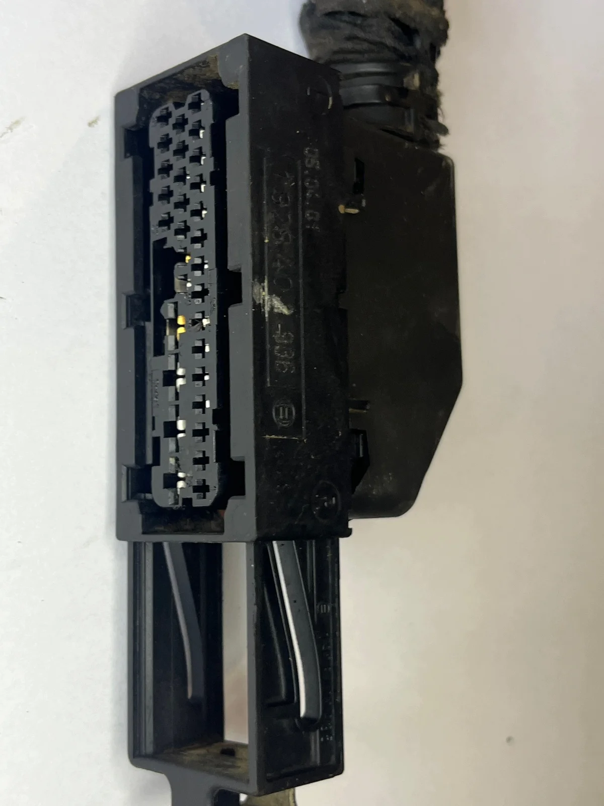 ABS Pump Stecker IVECO DAILY 500351155